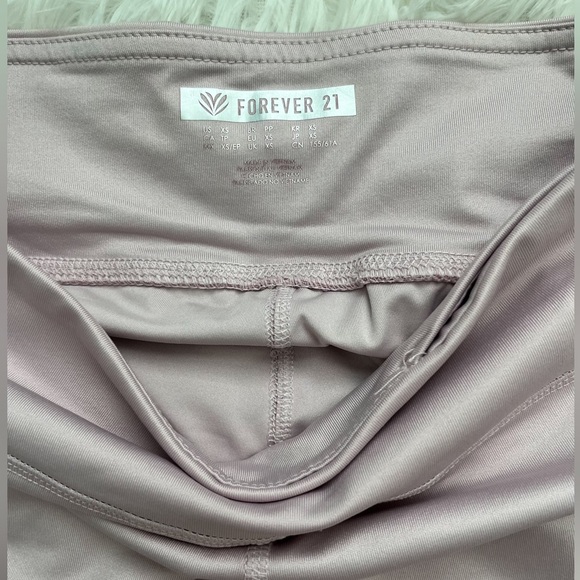 Size XS Athletic Leggings Bundle (Forever 21, PINK & Tommy Hilfiger) - Picture 10 of 13